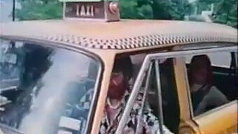 Uma Vadia Britânica Vintage É Fodida Pelo Taxista Em 1976.