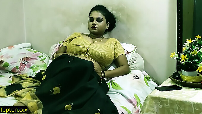 Bengali Kolkata, una adolescente, tiene su coño dedeado por su conductor en un video caliente de sexo