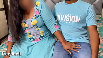 Aunty'S Big Boobs And Ass In A Taboo Indian Video