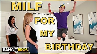 Juan El Caballo Loco Célèbre Son Anniversaire Avec Une Rencontre Chaude Avec La Séduisante Milf Reagan Foxx.