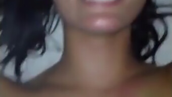 Amateurgirl Gibt Einen Blowjob Und Bittet Um Ein Facial