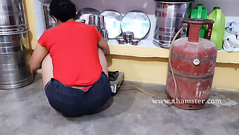 Bạn Gái Và Bạn Trai Tuổi Teen Tham Gia Vào Một Buổi Tình Dục Ngoài Trời Nóng Bỏng, Bao Gồm Footjob Và Oral Pleasure