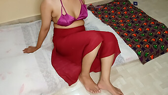 Steamy Encounter Between A Seductive Sister-In-Law And Brother-In-Law In An Indian Desi Roleplay