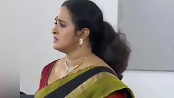 Indian Auntie With Big Boobs And Big Butt In A Hot Video