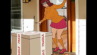 การทดลองวิทยาศาสตร์ของ Velma กลายเป็นการเผชิญหน้าทางเพศที่ร้อนแรง