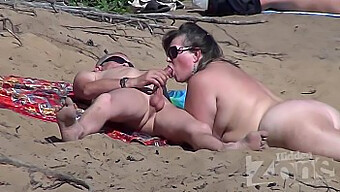 Spycam Captures Nude Beach Blowjob